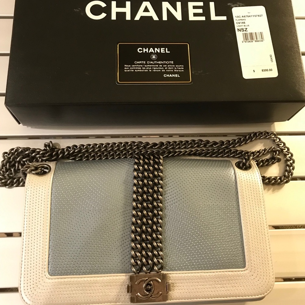 Chanel purse